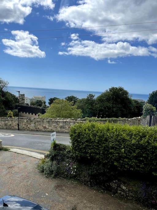 Lottie's Lookout, With Fantastic Sea Views *